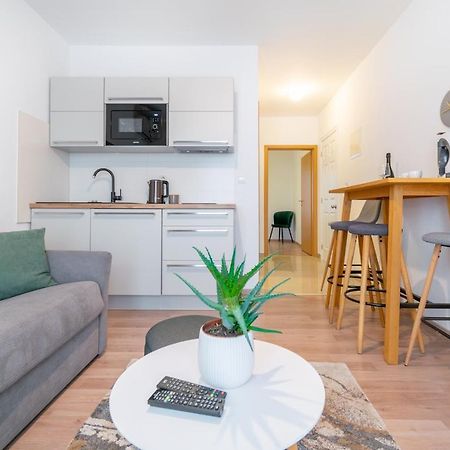 Apartmani Eterovic Baška Voda Exteriér fotografie